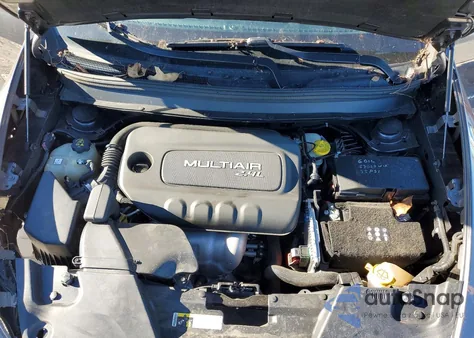 2018 Jeep Cherokee Latitude Plus z USA, uszkodzony, nr VIN 1C4PJLLB8JD509757